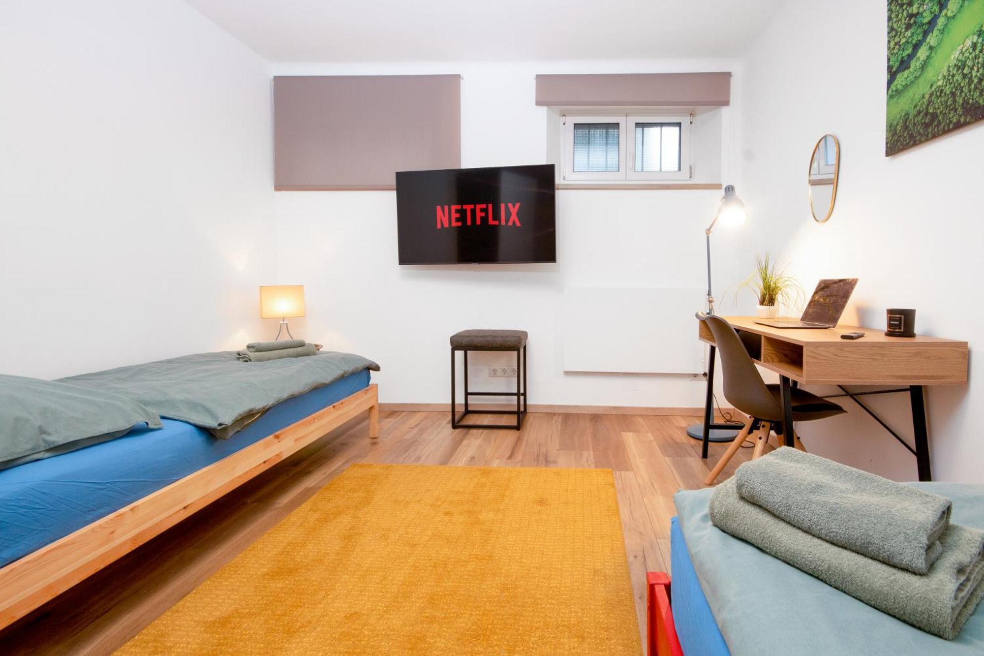 Lendkanal - City - Netflix - Waschmaschine - Kaffeevollautomat - 8 Pax - 4 Schlafzimmer Klagenfurt am Woerthersee Exterior foto